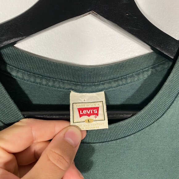 Vintage 90s Single Stitch Levi's Jeans Tonal Print T-shirt mens size large - Picture 6 of 7